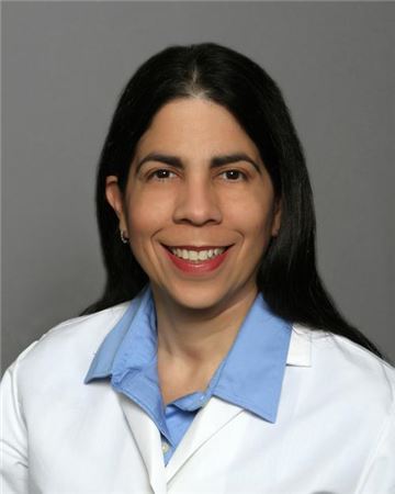 Maruja Del Valle Diaz Arjonilla, MD