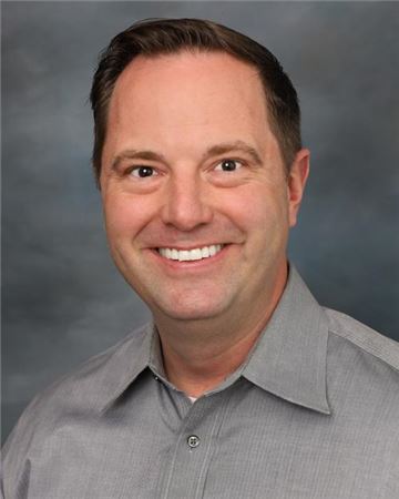 Erik Ian Finlayson, MD